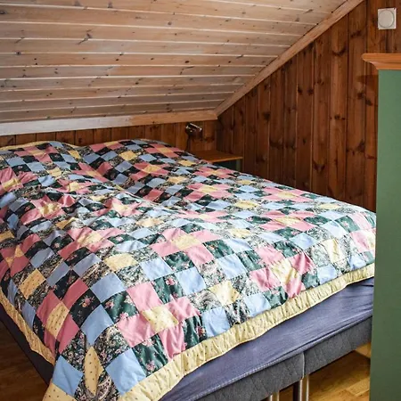 4 Bedroom Nice In Feriehus Rauland