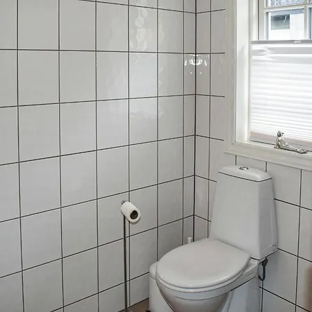 4 Bedroom Nice In Feriehus